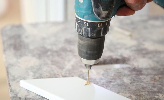 瓷砖墙打孔后怎么修复视频教程(瓷砖墙打孔后怎么修复视频教程图片) 瓷砖墙打孔后怎么修复视频教程(瓷砖墙打孔后怎么修复视频教程图片)